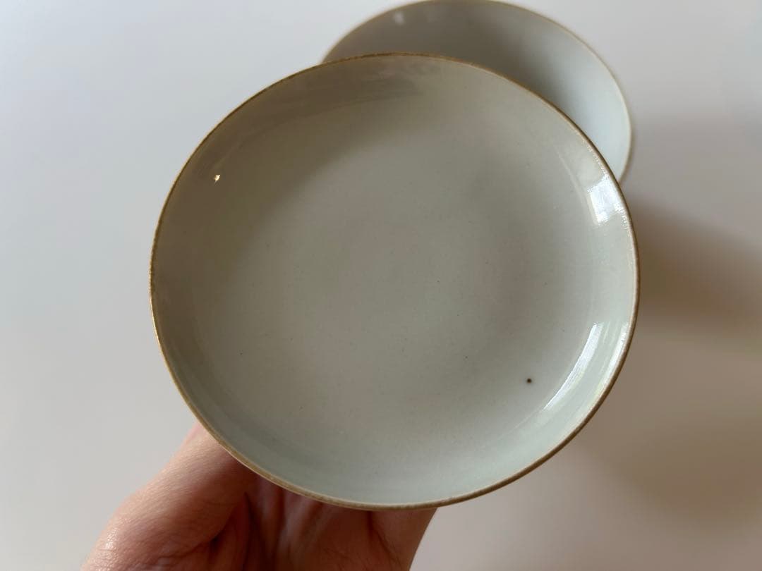 赤玉瓔珞紋　蓋茶碗　2客　少し難あり