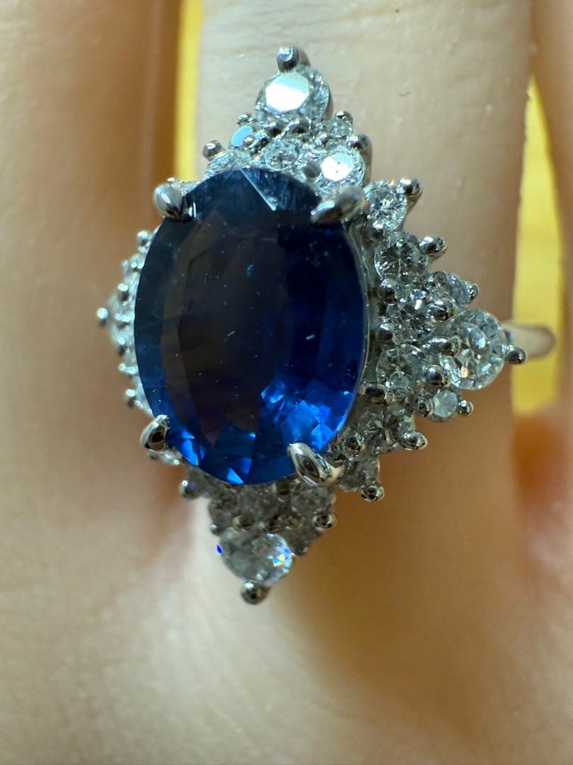 限界突破超特価❣️PTコ-ンフラワーブルーサファイアダイア入りリング 2ctup