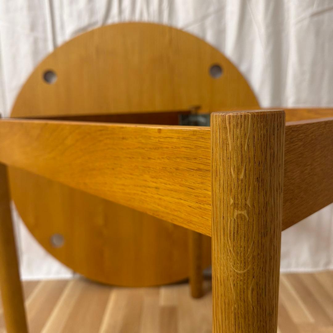 Jorgen Baekmar C44 ラウンドダイニングテーブル　FDBモブラー