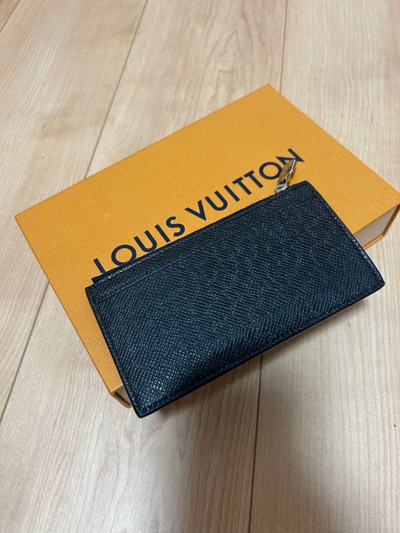 LOUIS VUITTON カードホルダー