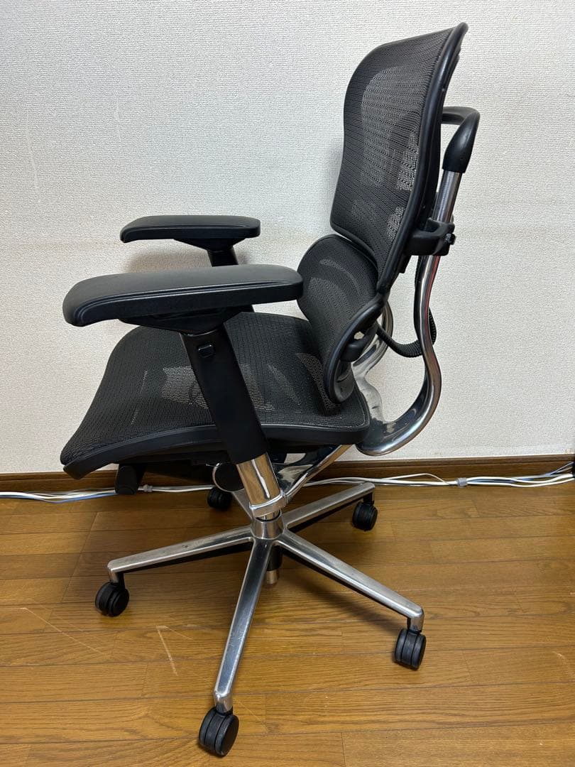 メッシュチェア エルゴヒューマン ベーシック ブラック ②予告なしに出品終了あり