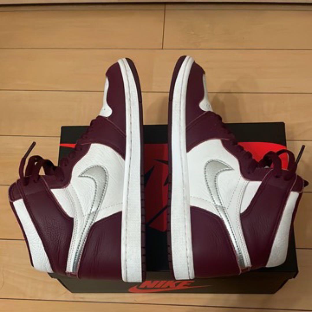 靴 Nike Air Jordan 1 High OG Bordeaux 26.5