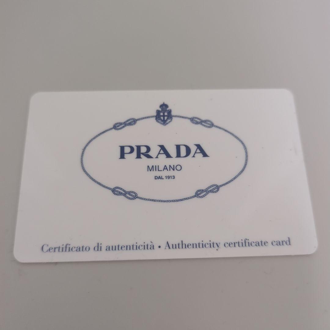 PRADA プラダ　サフィアーノ　オールブラック　二つ折り財布