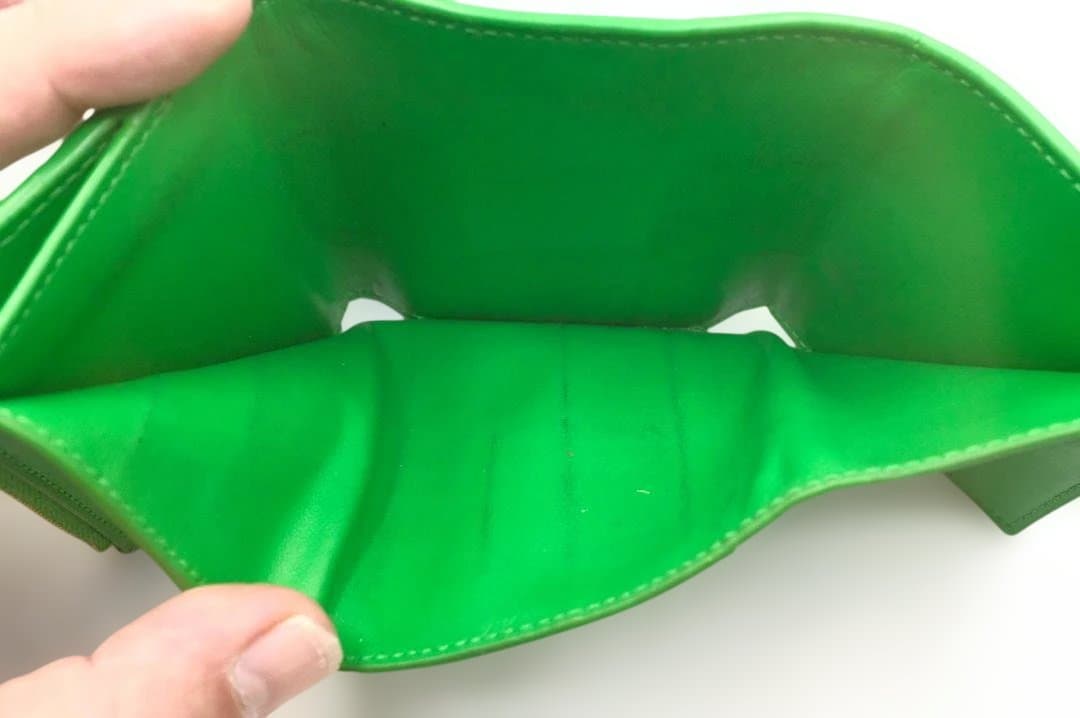 Bottega veneta　ボッテガヴェネタ　カセット　三つ折り財布　グリーン