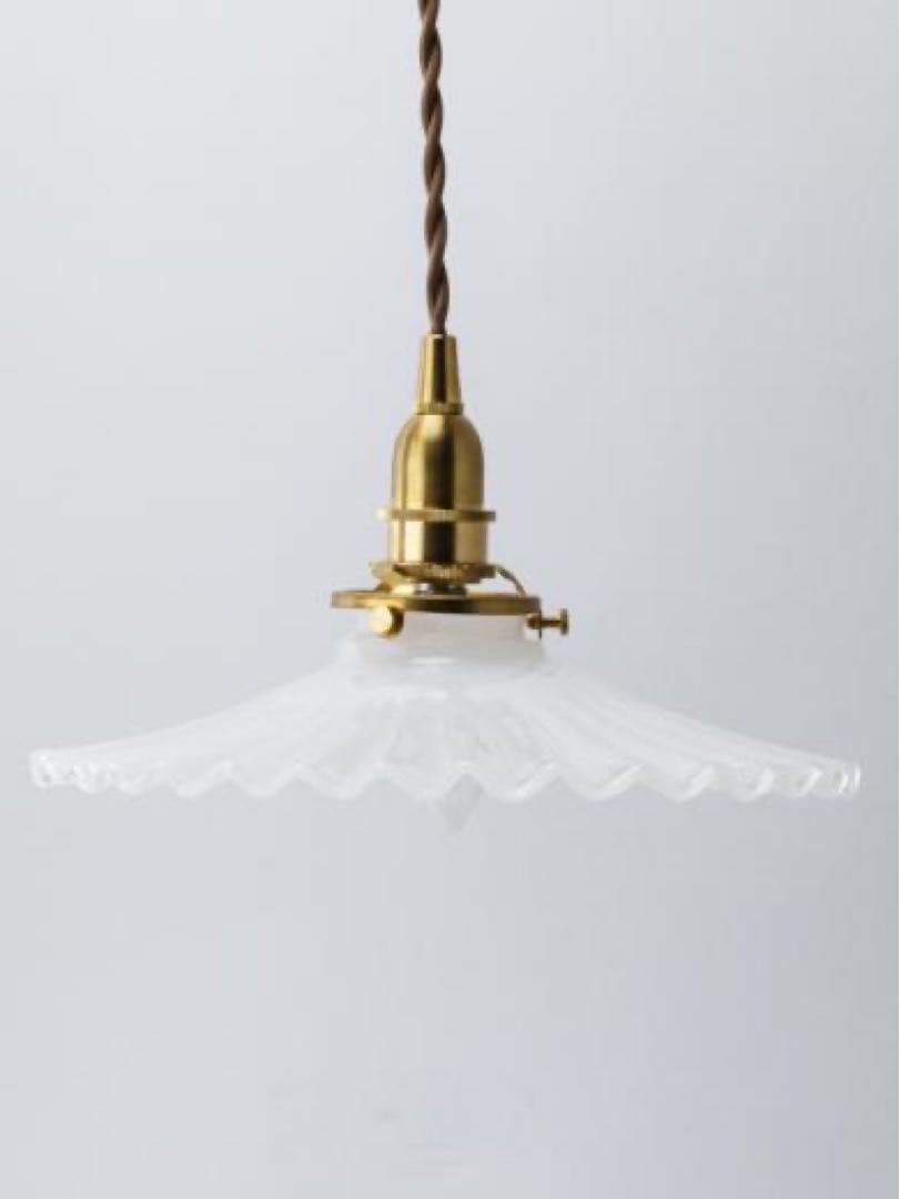 プリーツミルクガラス　ペンダントライト