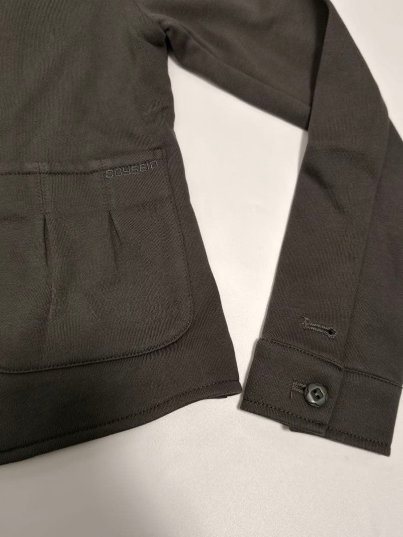 Coyseio ダークグレー ボタン付きジャケット