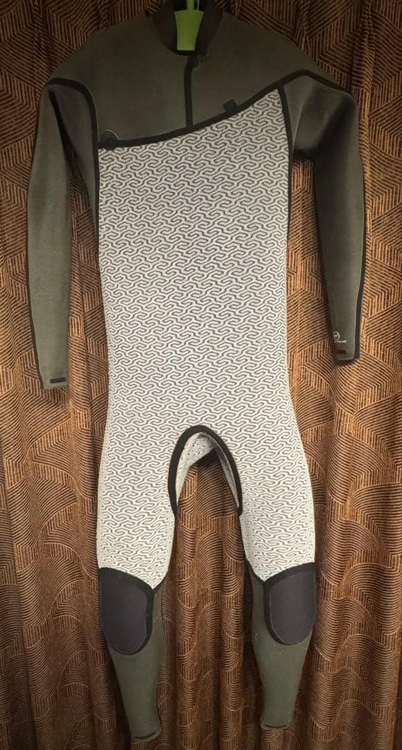 サーフィン・ボディボード ADELIO 4/3 DELUXE BLACK