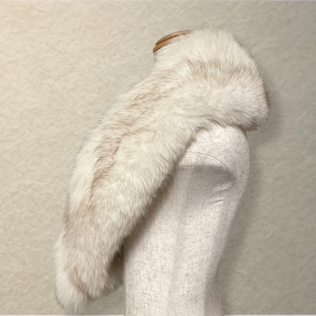 SAGA FOX　フォックスファー ティペット　ホワイト系　ストール　ふわふわ