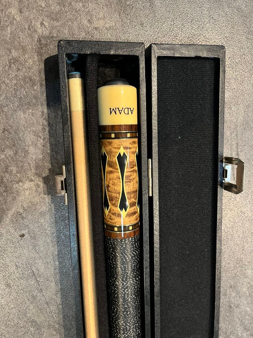 アダム　ビリヤードキュー　ケース付き