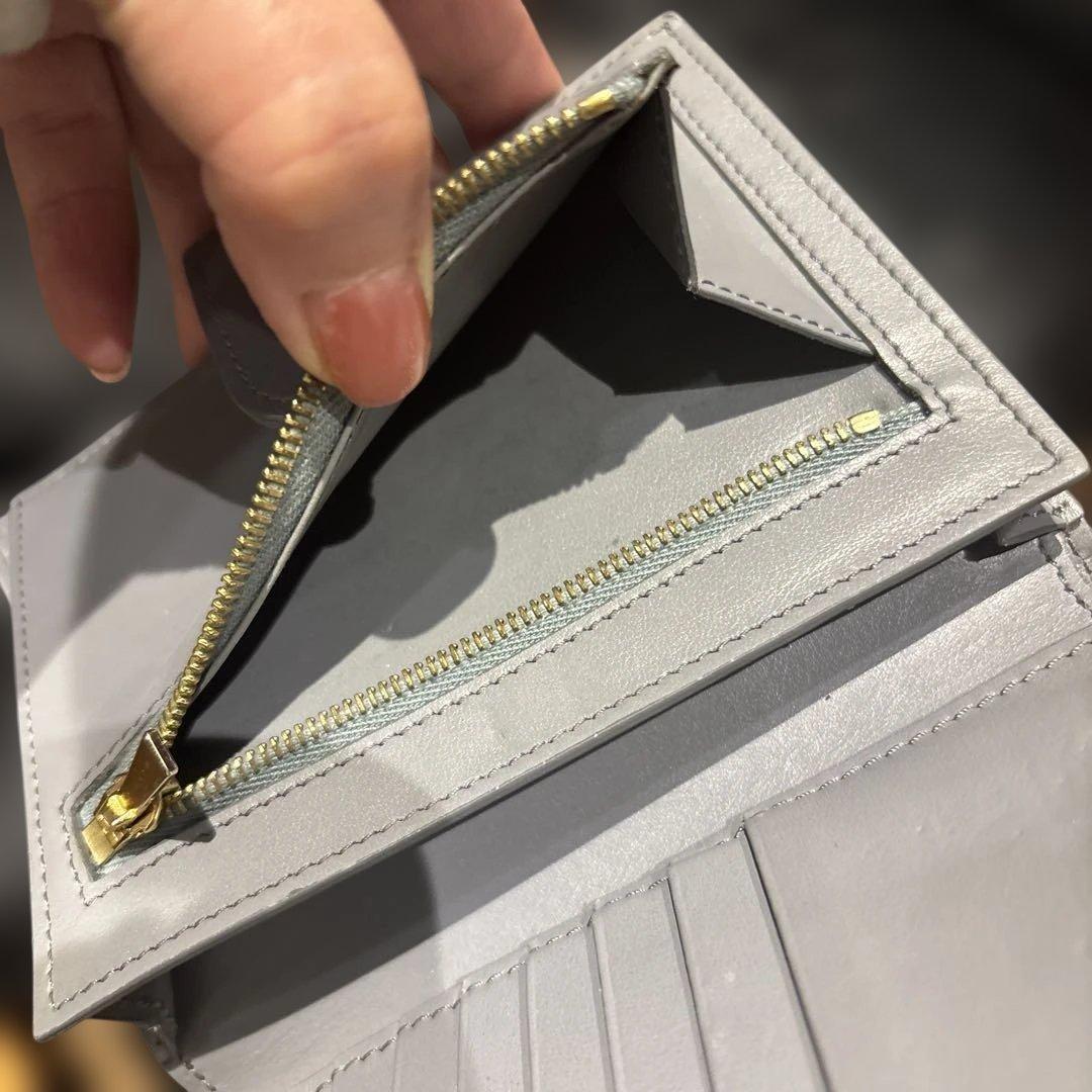 美品　CELINE グレー 二つ折り財布