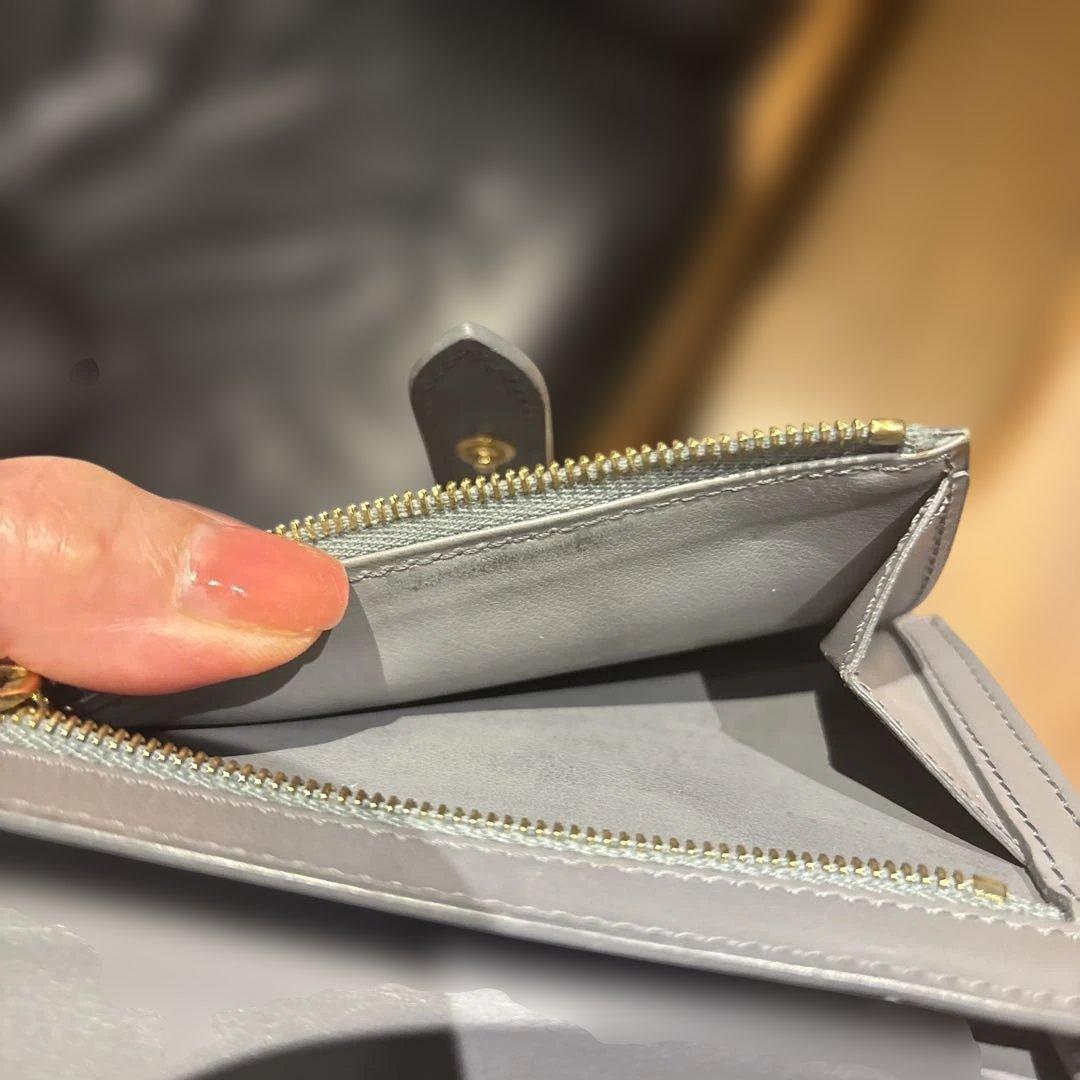 美品　CELINE グレー 二つ折り財布