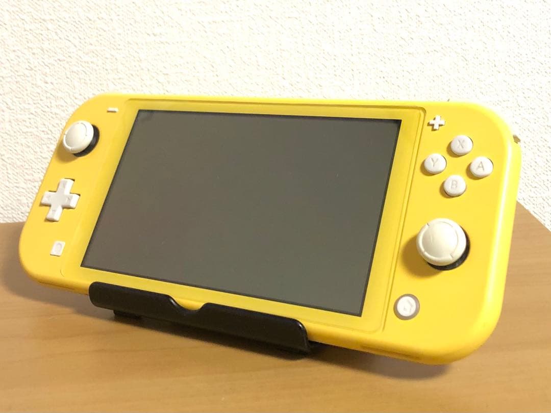Nintendo Switch Lite スイッチライト イエロー ケース ②