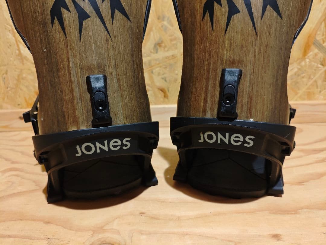 定価8.5万円JONES APOLLO Mスノーボードバインディングビンディング