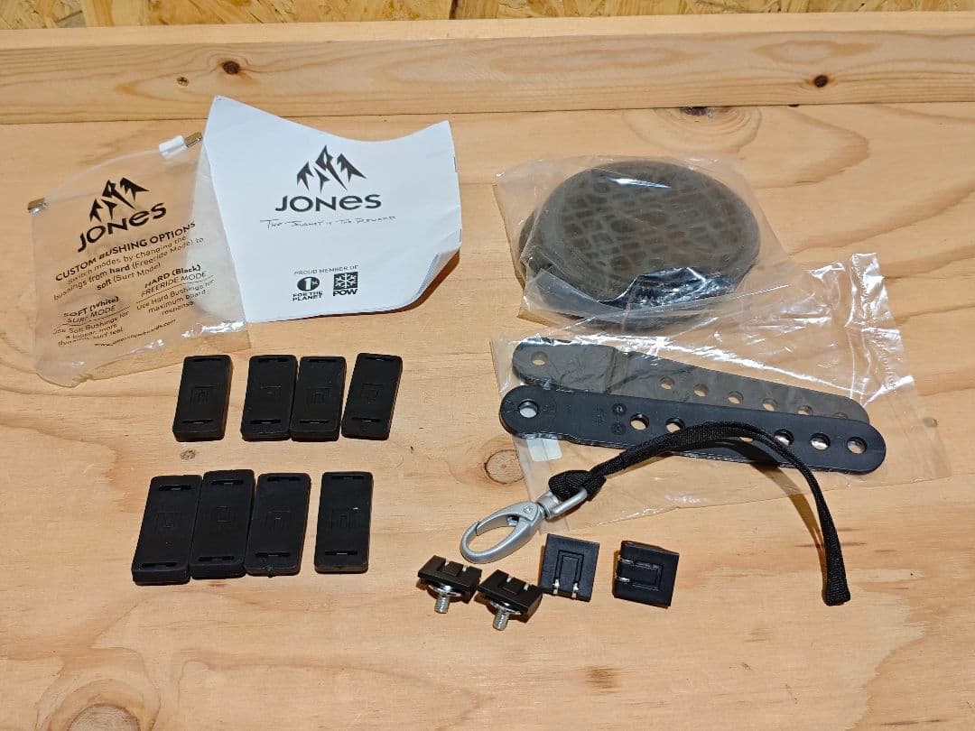 定価8.5万円JONES APOLLO Mスノーボードバインディングビンディング