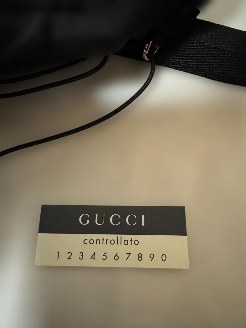 新品未使用　GUCCI ブラック ボディーバック／ウエストポーチ