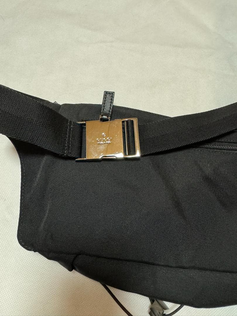 新品未使用　GUCCI ブラック ボディーバック／ウエストポーチ