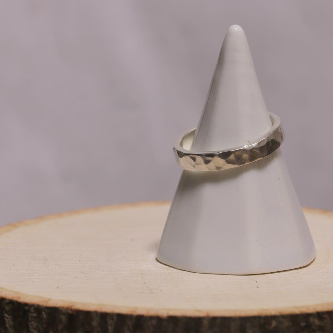 【8.15号マット 匿名配送】鎚目リング No.2 シルバー950 4mm幅