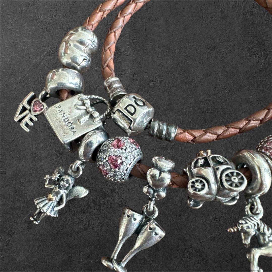 Pandora チャームブレスレット レザー