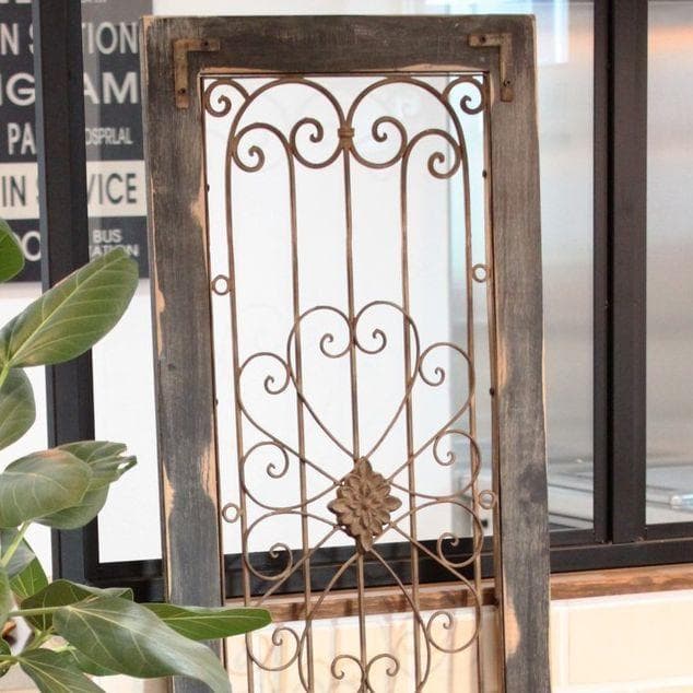 アイアンデコウッドドアブラック　高さ１５２ｃｍ