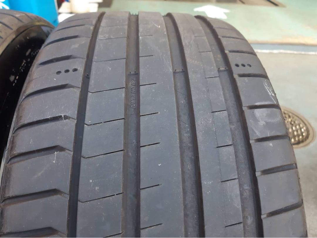 18インチ　中古タイヤ