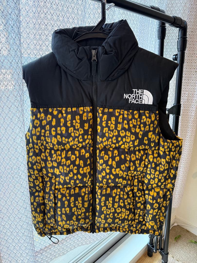 THE NORTH FACE ヒョウ柄ダウンベスト　Mサイズ