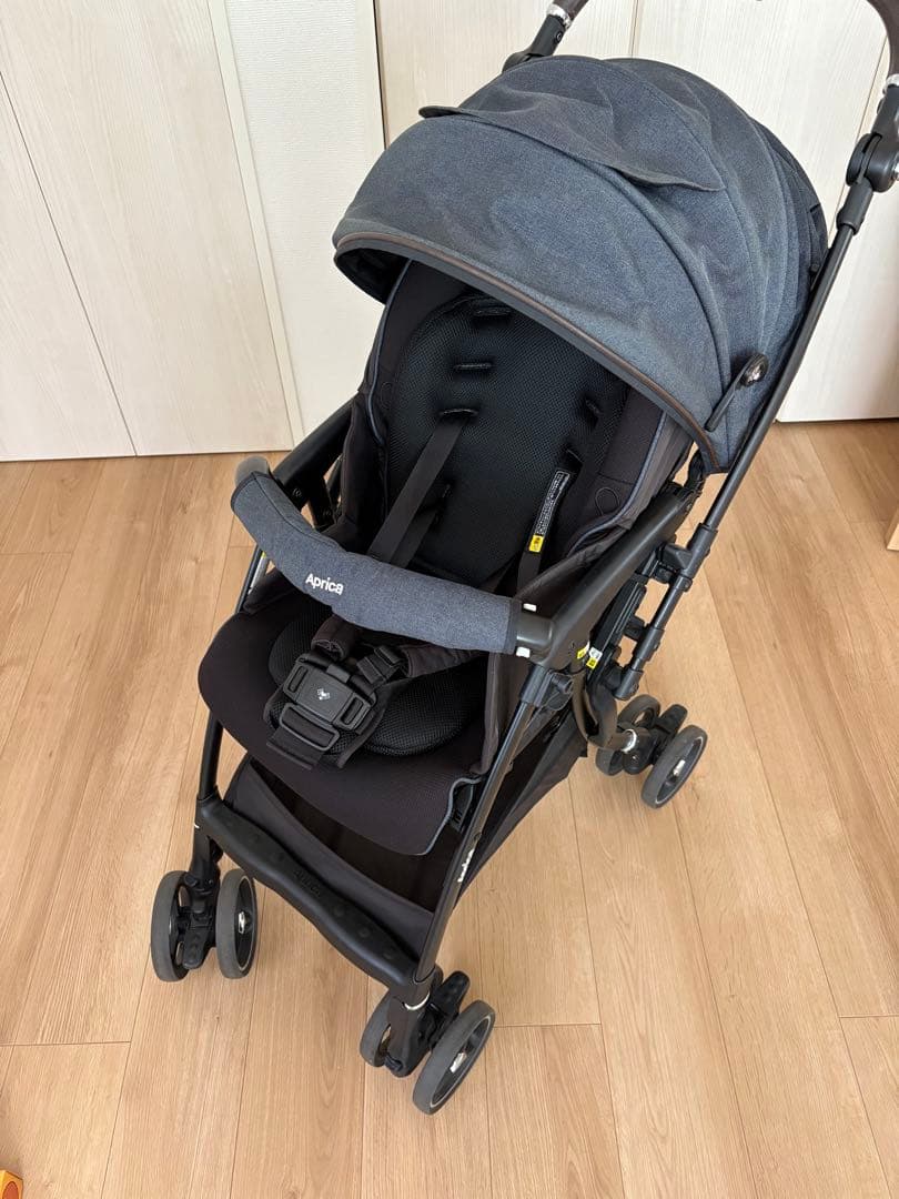 Aprica ベビーカー ラクーナクッションフリープラス ネイビーレインカバー付