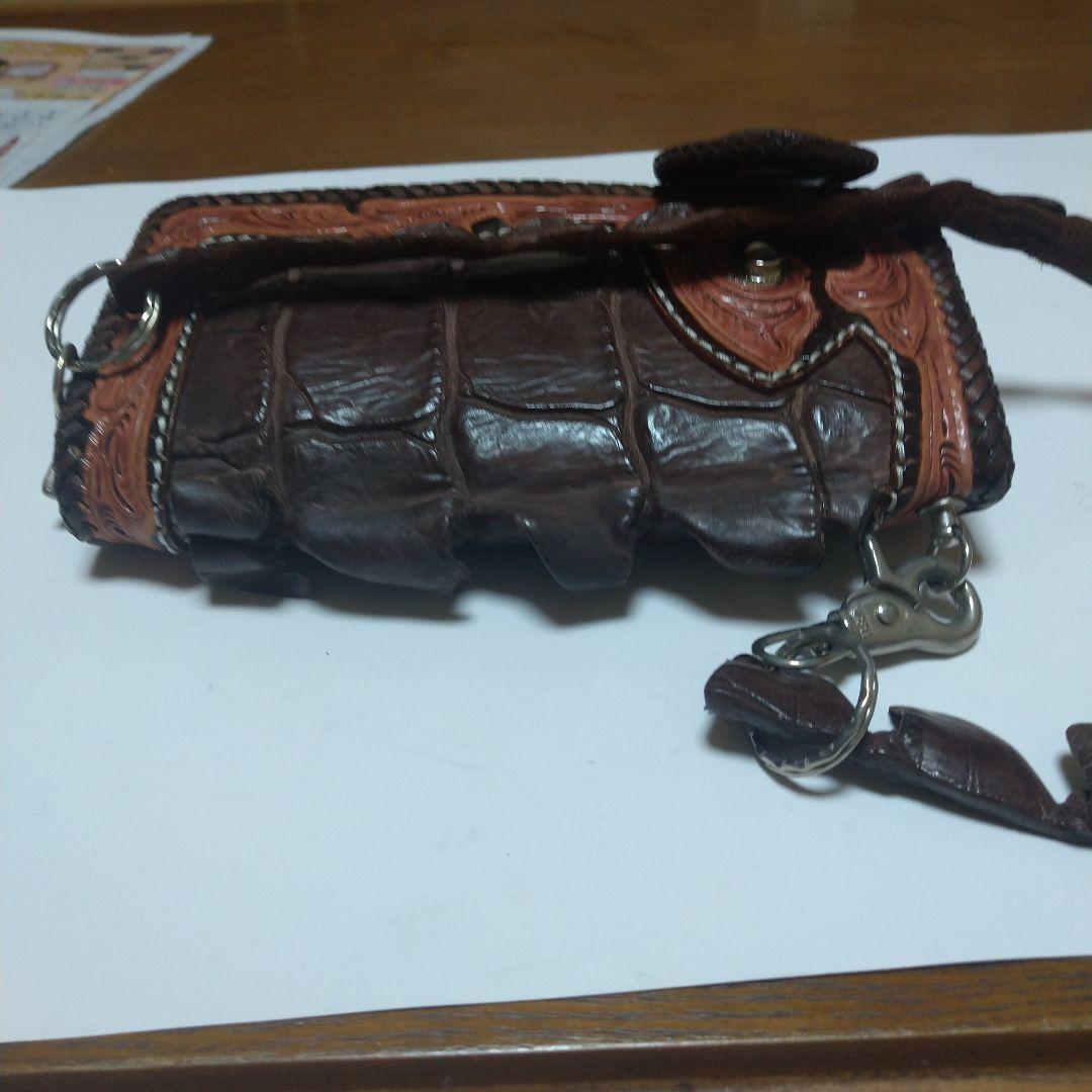 エンボス加工レザー長財布 ブラウン