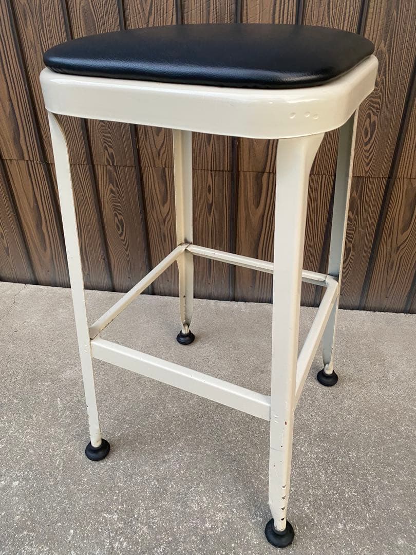 Lyon ハイスツール　パシフィックファニチャーサービス P.F.S リヨン