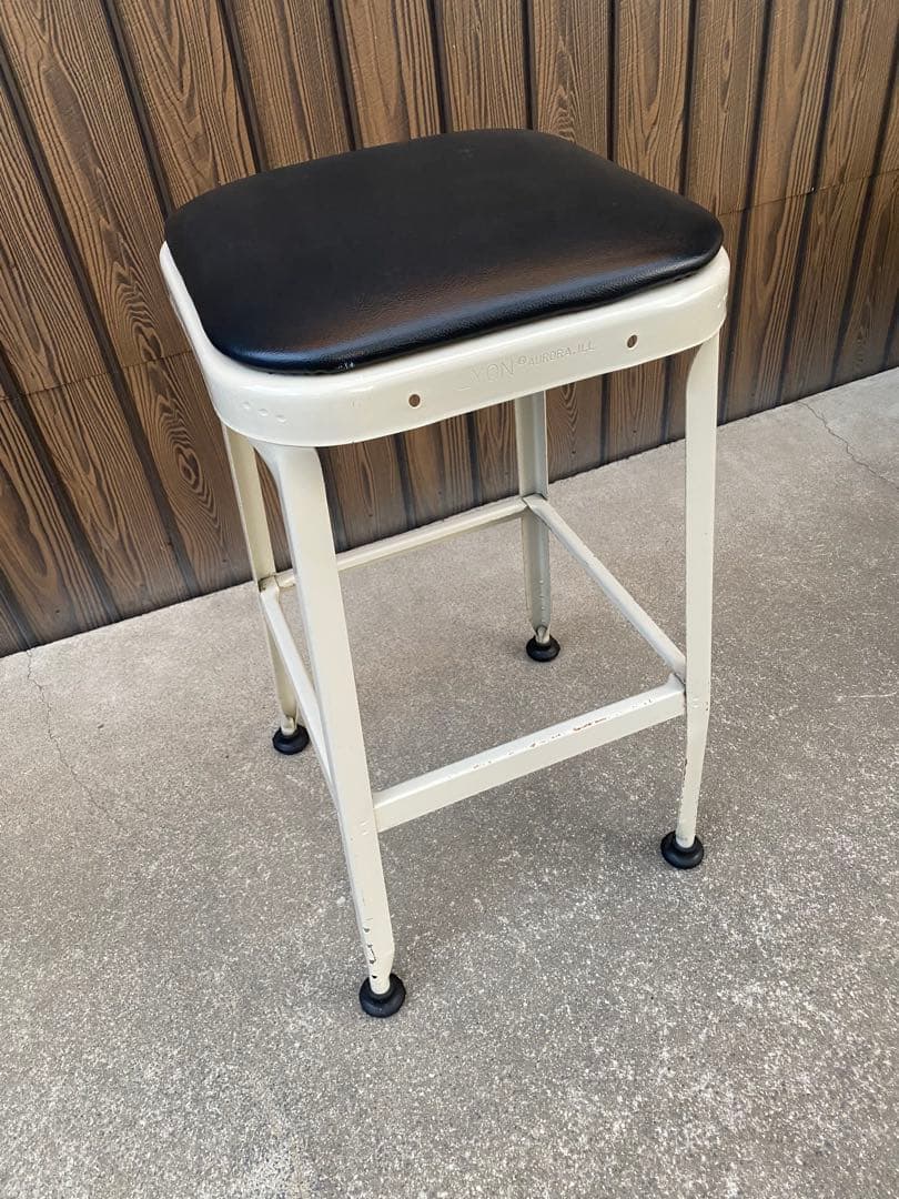 Lyon ハイスツール　パシフィックファニチャーサービス P.F.S リヨン