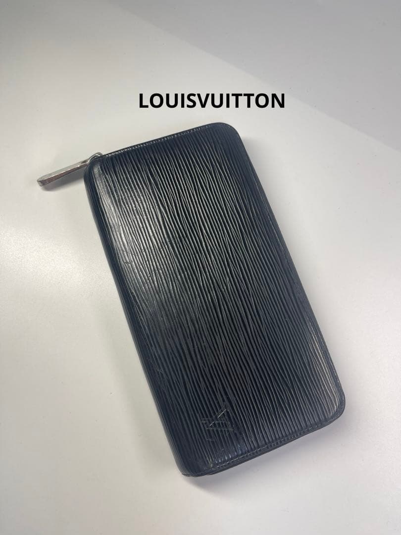 LOUIS VUITTON (ルイヴィトン)エピ長財布