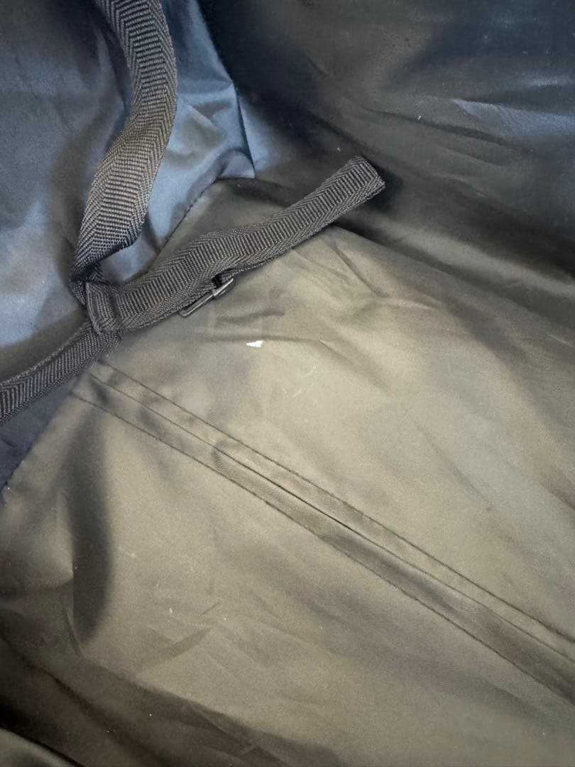 スーツケース　子供が乗れるキャリーケース クッション付 ホワイト