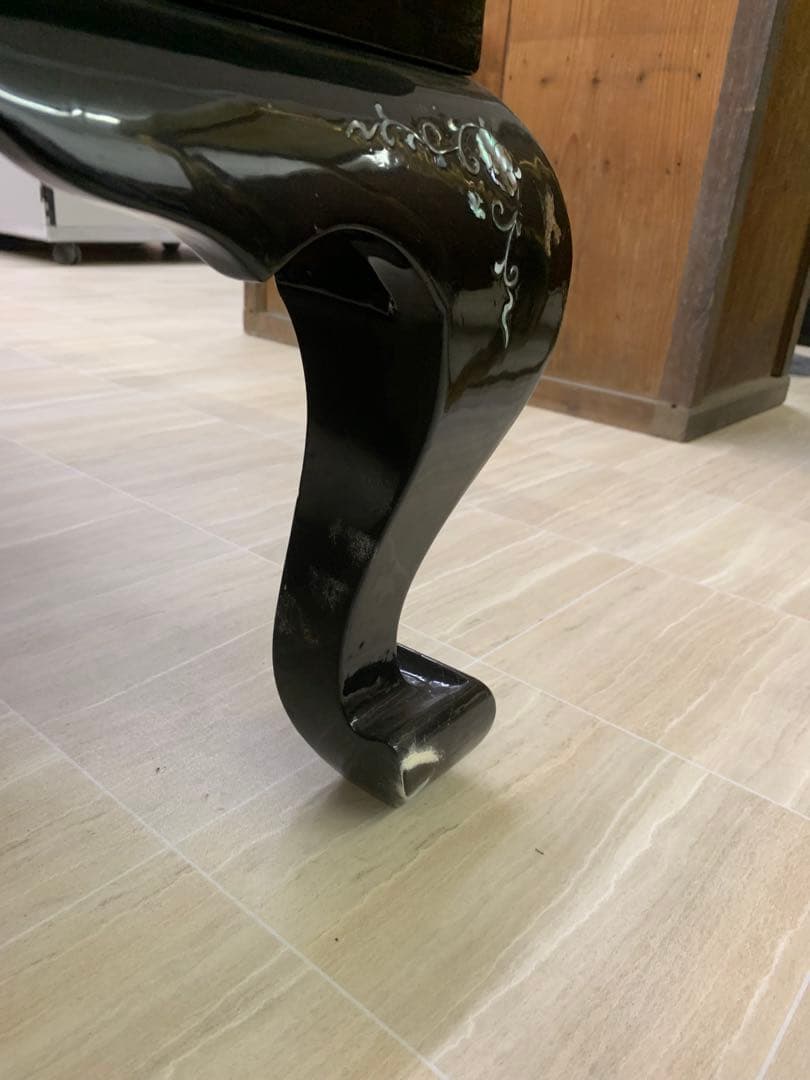 螺鈿細工　韓国伝統工芸　大型座卓 ドラゴン彫刻　年代物　骨董品