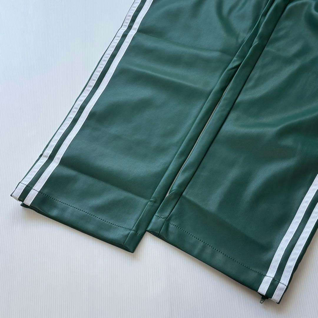 新品　adidas フェイクレザー ファイヤーバード トラックスーツパンツ緑L