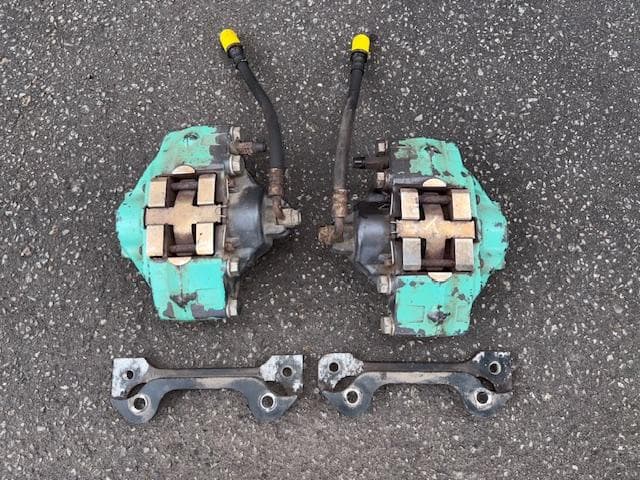 Ｏｎｏ！　スバル純正　スミトモ　リヤ２ポットキャリパー　ブラケ付