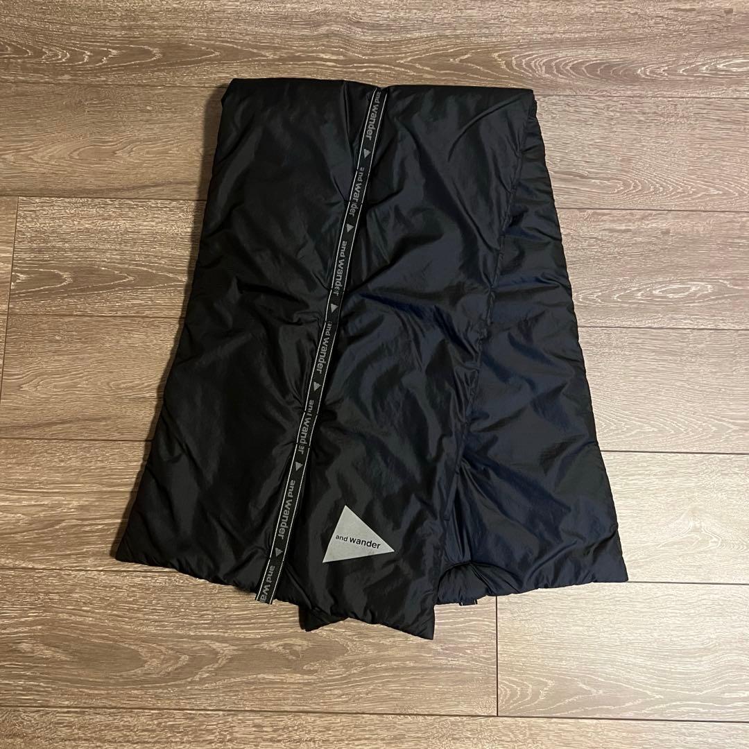 and wander アンドワンダー ripstop down muffler