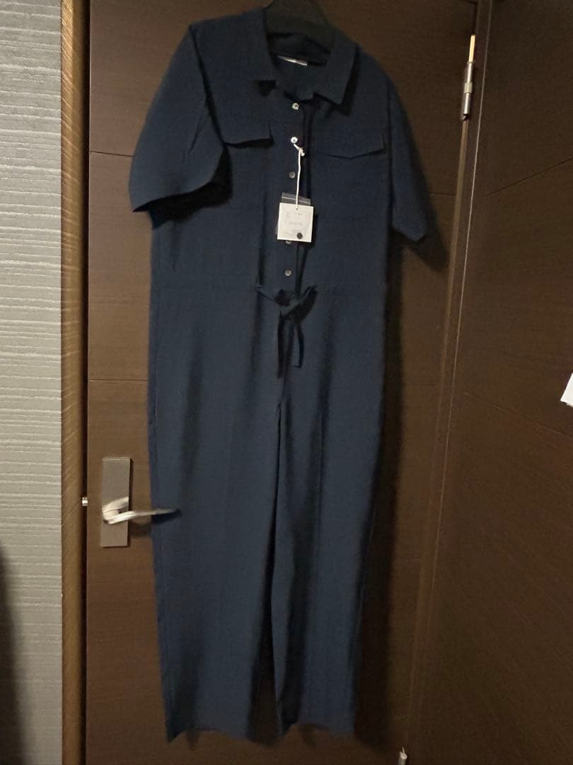 専用　CHIGNONコンビネゾン　ネイビー新品未使用