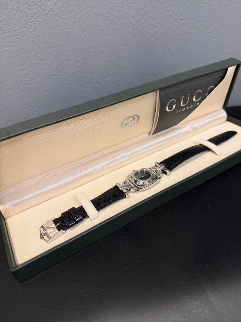 希少美品♡ GUCCI レザーベルト腕時計 ブラック　vintage ウォッチ
