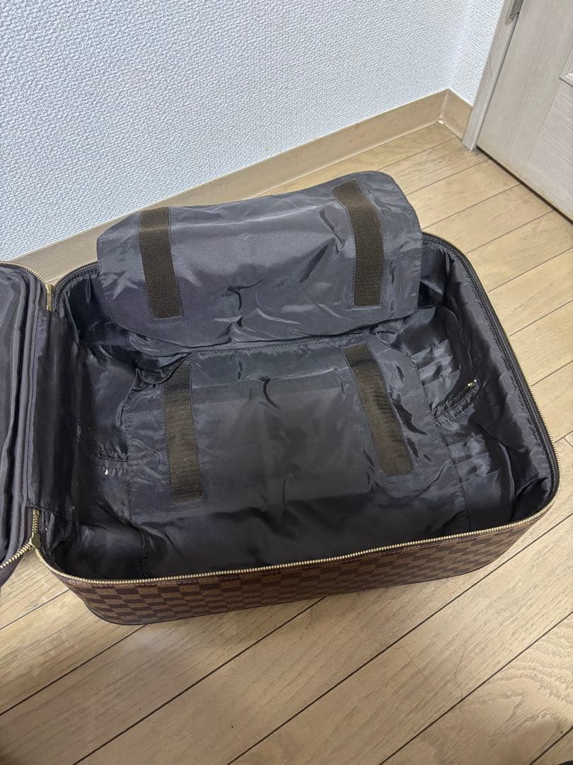 定価約300000円　ルイヴィトン　ダミエ・キャンバス 中型キャリーケース