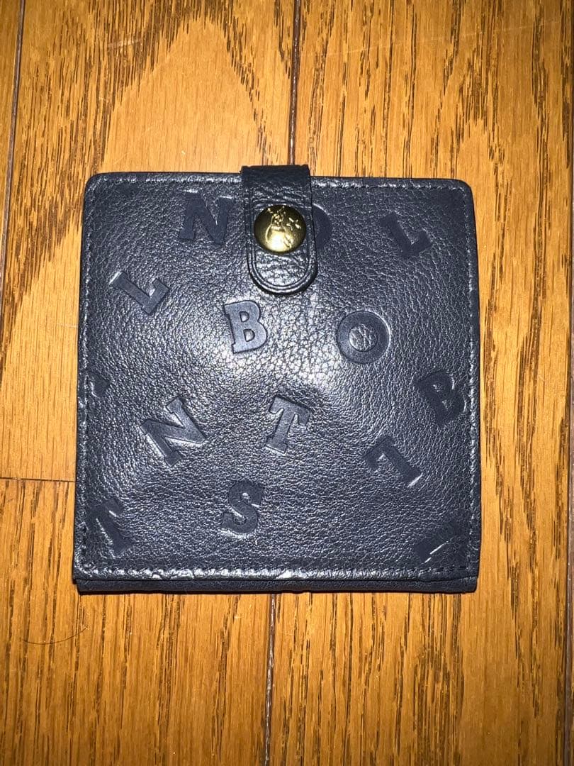 に*る様 イルビゾンテ IL BISONTE ネイビー 二つ折り財布 型押し 小