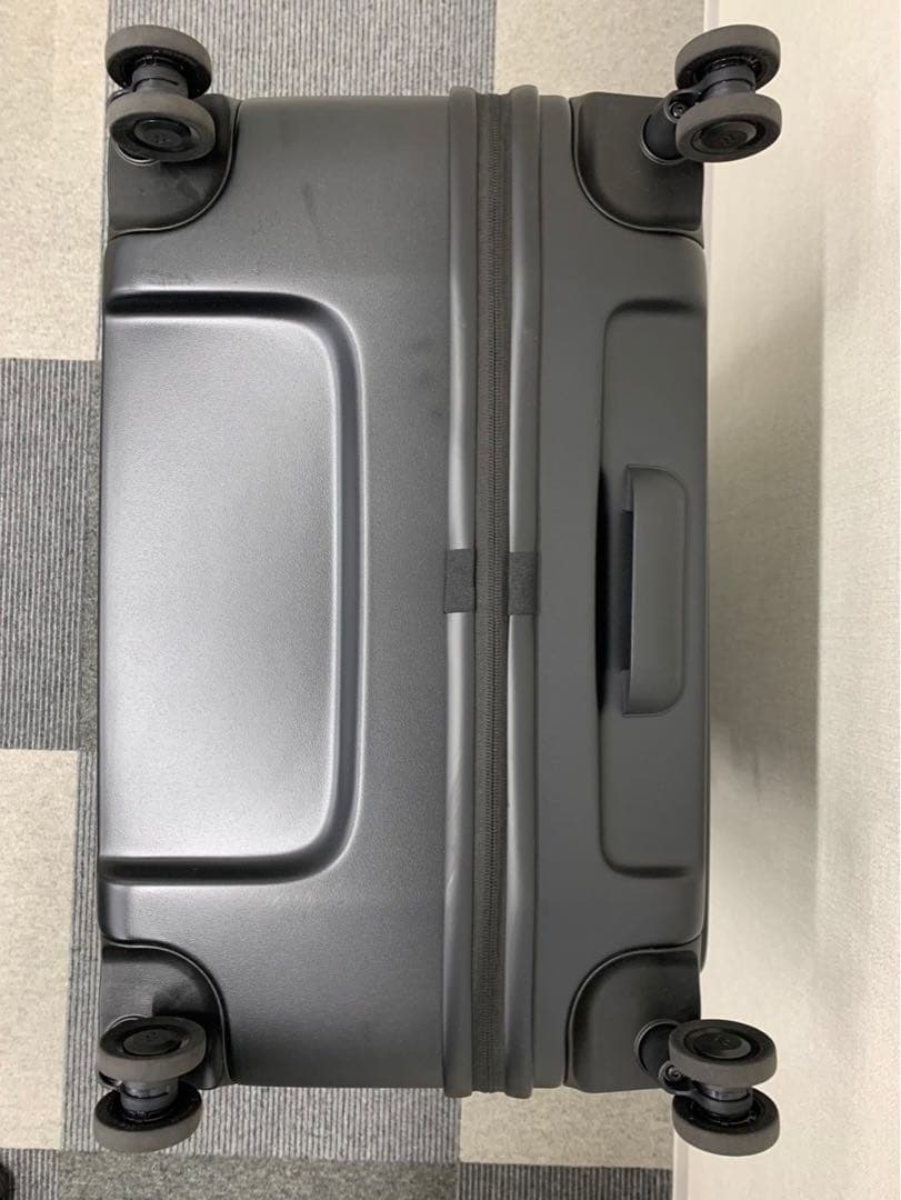 セ*木様 スーツケースCubo Large 新品　未使用品