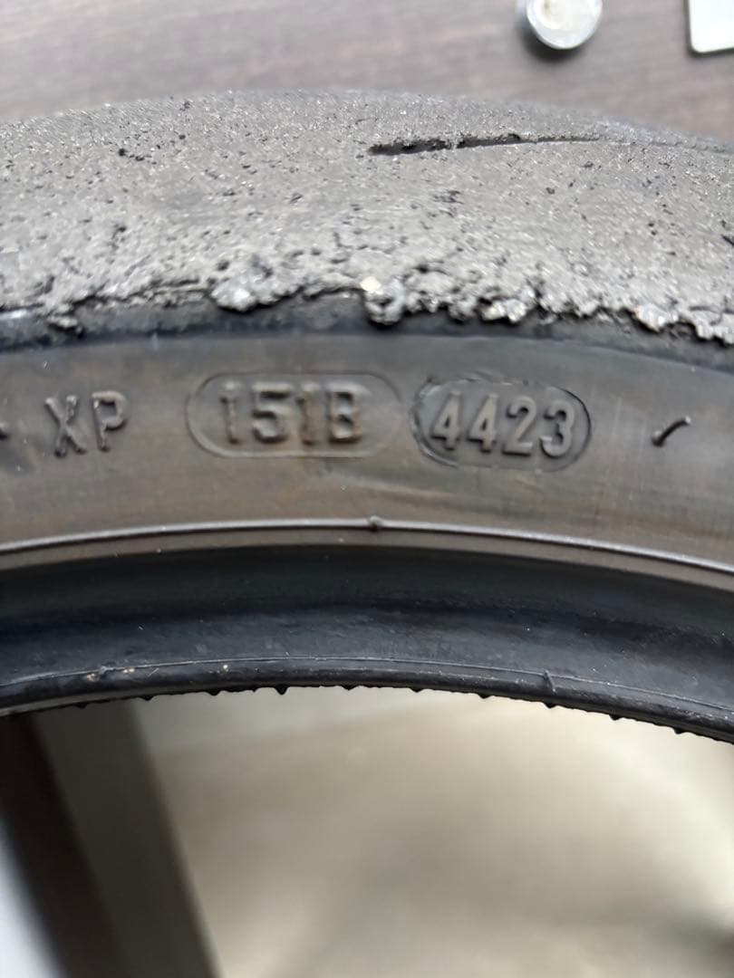 ピレリ　スーパーコルサSP V3 前後セット