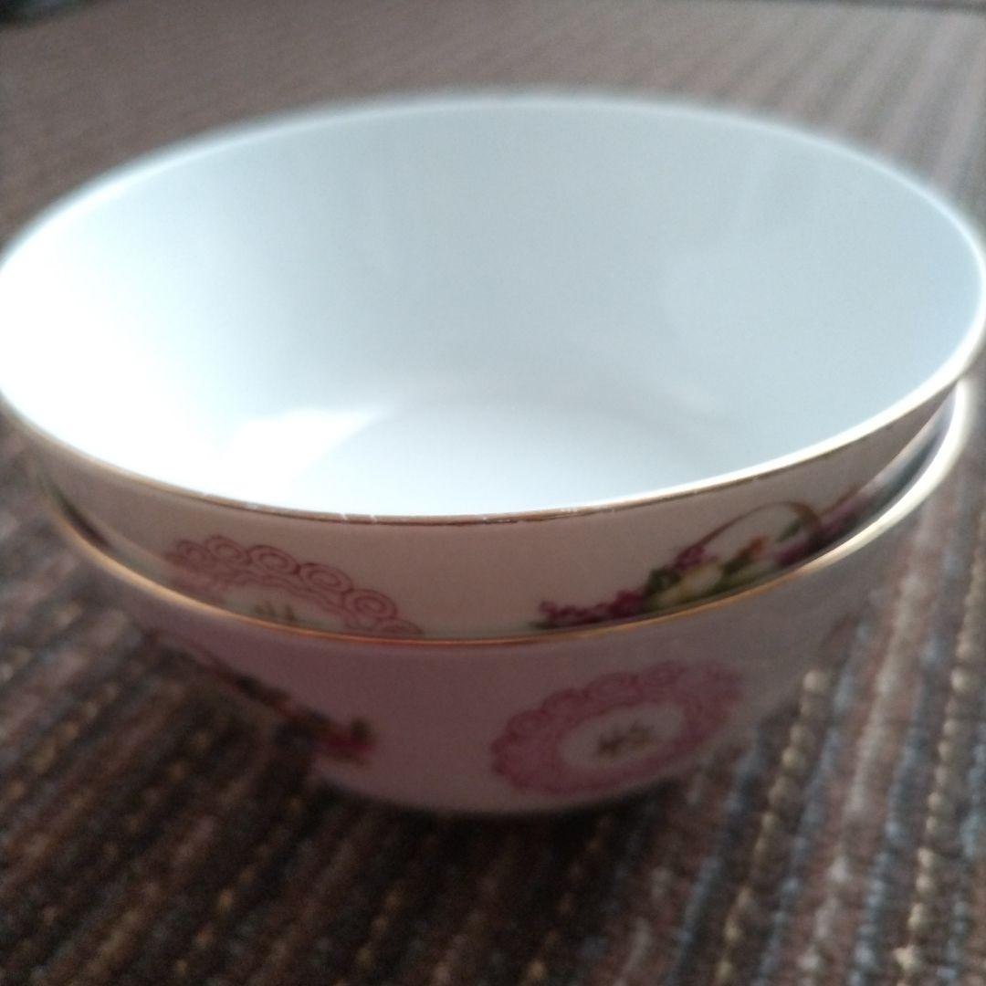 中国醴陵　花籠柄　「四季豊収」茶碗　２客セット