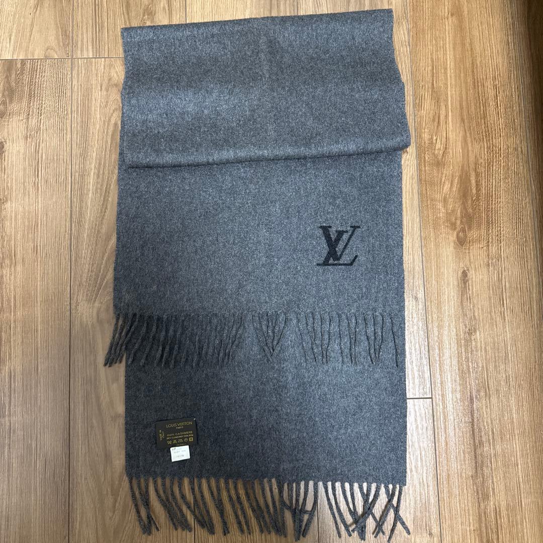 ルイヴィトン マフラー 黒　グレー