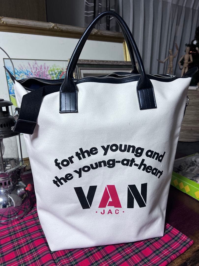VAN JACKETヘルメット用トートバッグ限定品かなり丈夫です。新品未使用品