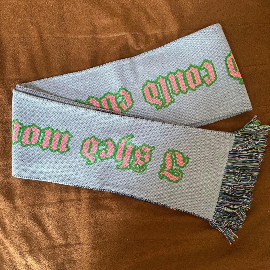 モンマントルニューヨーク　マフラー