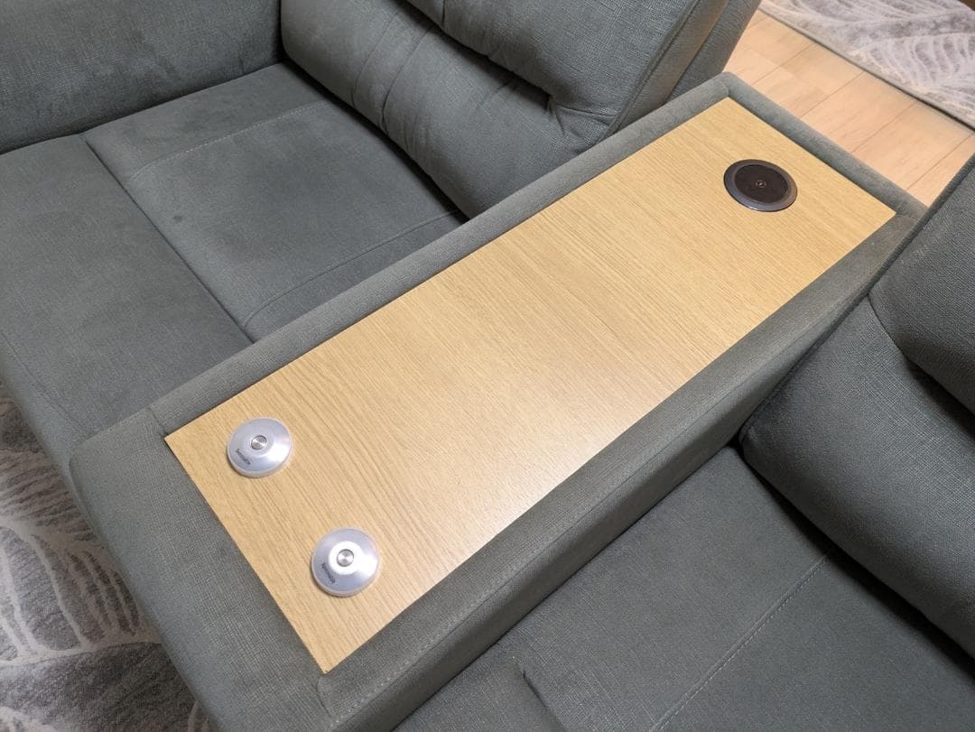 ニトリ　2人掛け電動リクライニングソファ　Nビリーバ3　マイクロF　グレー