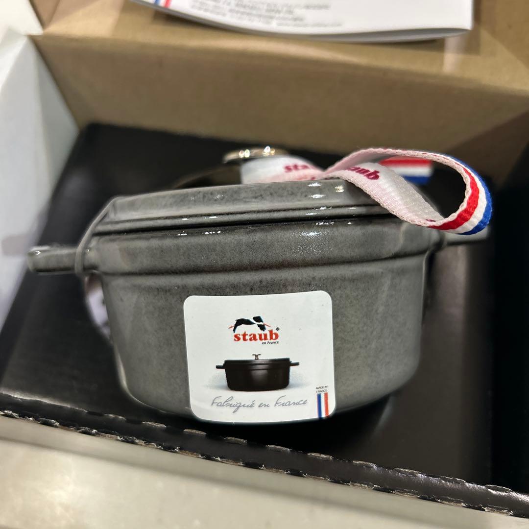 STAUB 鋳鉄製小型鍋 グレー ピコ ココット ラウンド