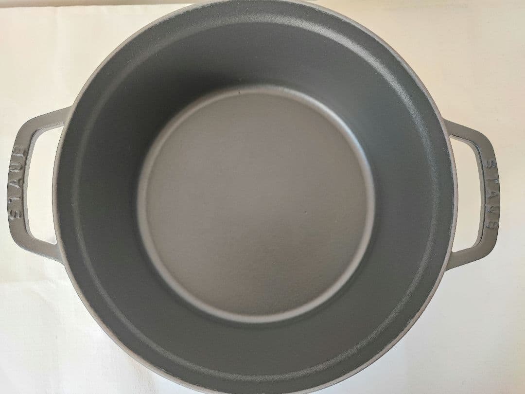 staub　ピコココットラウンド　28