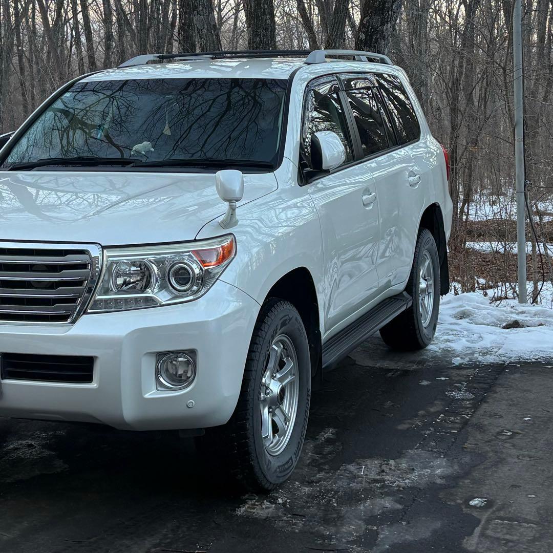 ランドクルーザー スタッドレス　ホイール付き