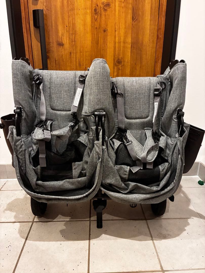 【美品】エアバギー　ココダブル　フロムバース